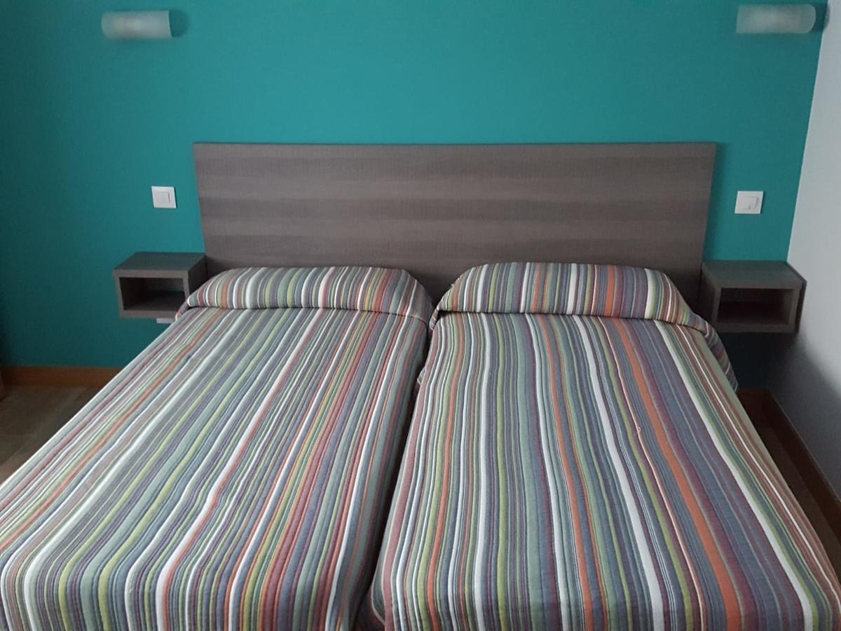 Hostal Rosi ลาเรโด ภายนอก รูปภาพ