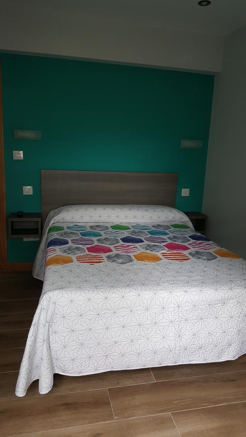 Hostal Rosi ลาเรโด ภายนอก รูปภาพ
