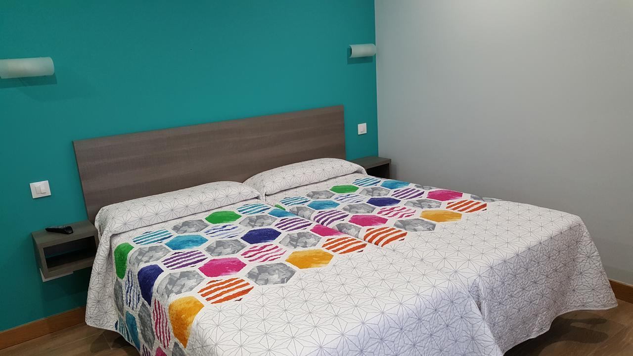 Hostal Rosi ลาเรโด ภายนอก รูปภาพ