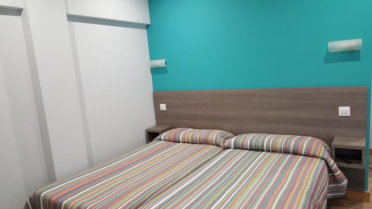 Hostal Rosi ลาเรโด ภายนอก รูปภาพ